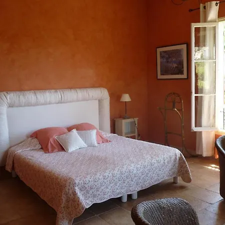 Castel Enchanté Bed and breakfast 3*