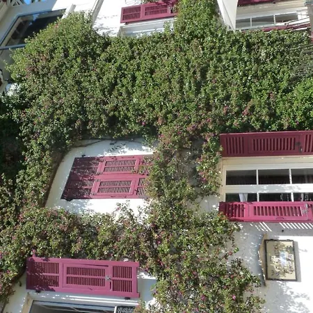 Bed & Breakfast Castel Enchanté