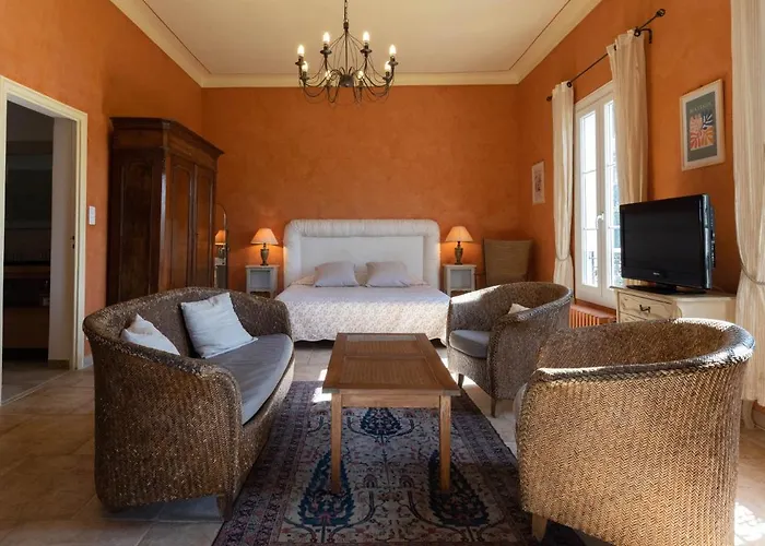 Bed and Breakfast Castel Enchante 3*