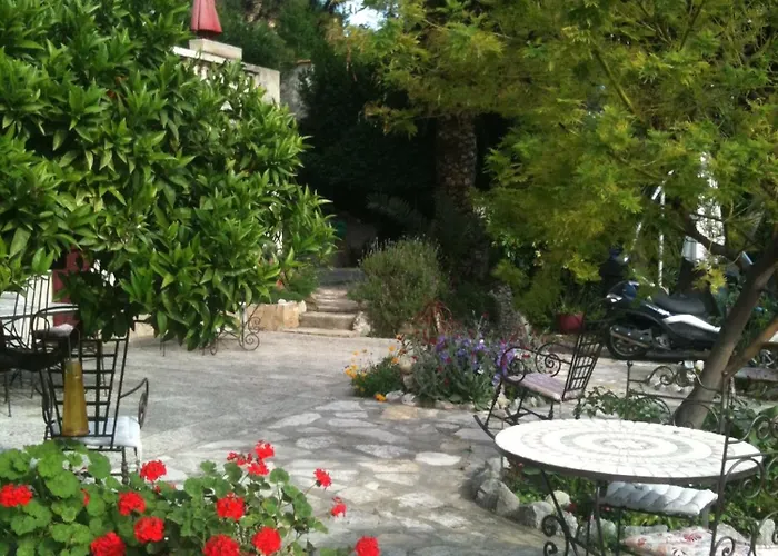 Bed and Breakfast Castel Enchante Νίκαια