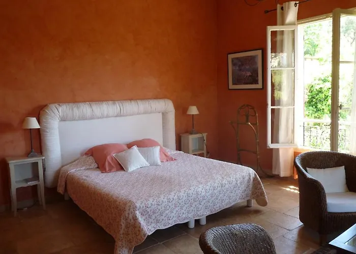 Castel Enchante Bed & Breakfast 4*