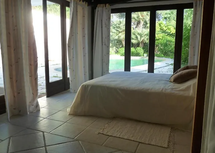 Bed and Breakfast Castel Enchante 3*