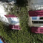 Castel Enchante Bed & Breakfast 3*