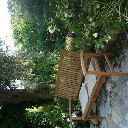 Castel Enchanté Couette-café